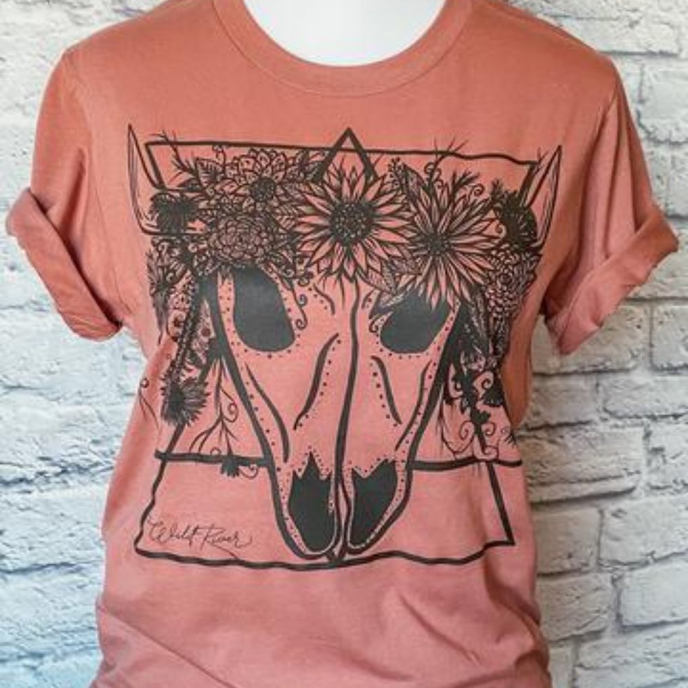 THE WILD RIVER FLOWERED SKULL Graphic Tee - Picture 5 of 6